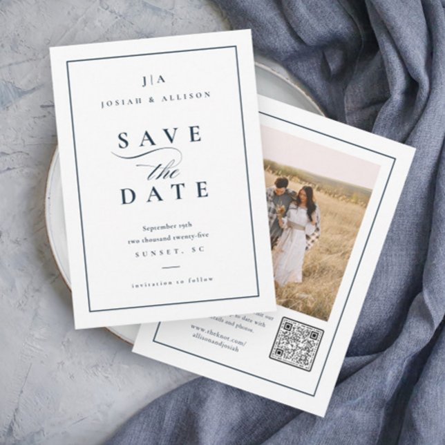 Reserve A Data Casamento de Foto do Código QR do Monograma Clássi (Elegant Navy Blue Wedding Monogram Photo Save the Date Card with QR Code.)