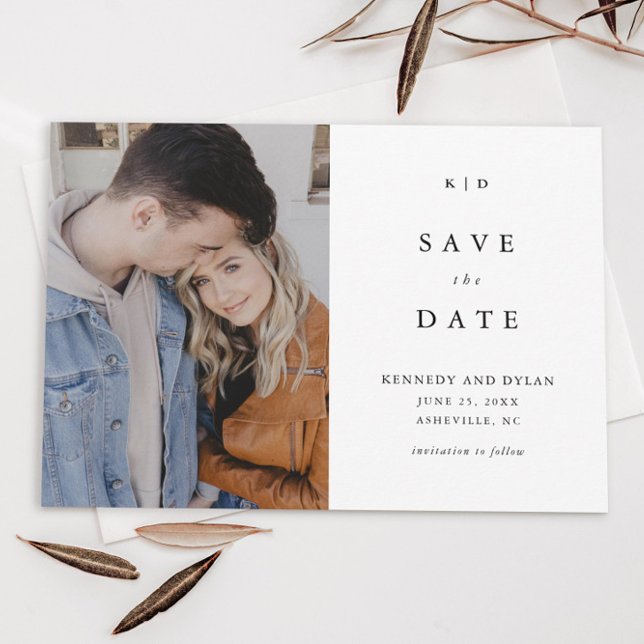 Reserve A Data Casamento de Foto Monograma Simples Preto e Branco (Simple black and white typography monogram photo wedding save the date.)