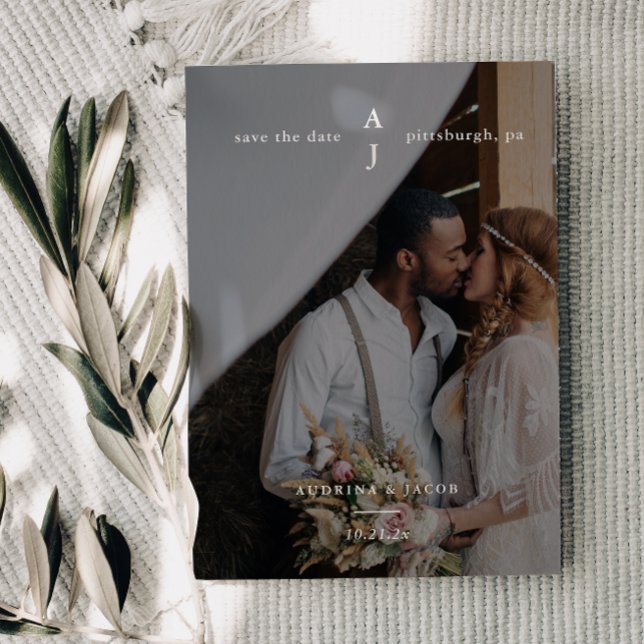 Reserve A Data Casamento de Fotografia Simples em Monograma Branc (Criador carregado)