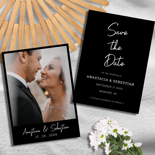 Reserve A Data Casamento de Fotos em Preto e Branco Moderno com S (Simple Script Modern Black & White Photo Wedding Save The Date)