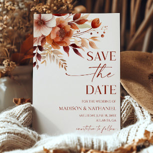 Reserve A Data Casamento de Rusty Burgundy Brown Floral Flower