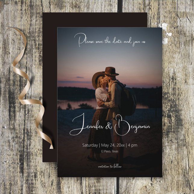 Reserve A Data Casamento Mínimo Escuro da Foto Moderna (Modern Photo Dark Minimal Wedding Save the Date Card)