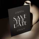 Reserve A Data Casamento Moderno Preto | Foto Contemporânea & QR<br><div class="desc">Crie uma primeira impressão marcante com este cartão de "save the date" de casamento preto, projetado para casais que amam simplicidade moderna com uma borda dramática. A frente apresenta uma tipografia minimalista e ousada contra um fundo preto profundo, criando um visual refinado e contemporâneo que imediatamente define o tom para...</div>
