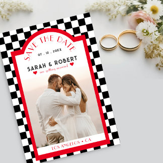 Reserve A Data Casamento Vermelho e Branco com Foto do Quadro de 