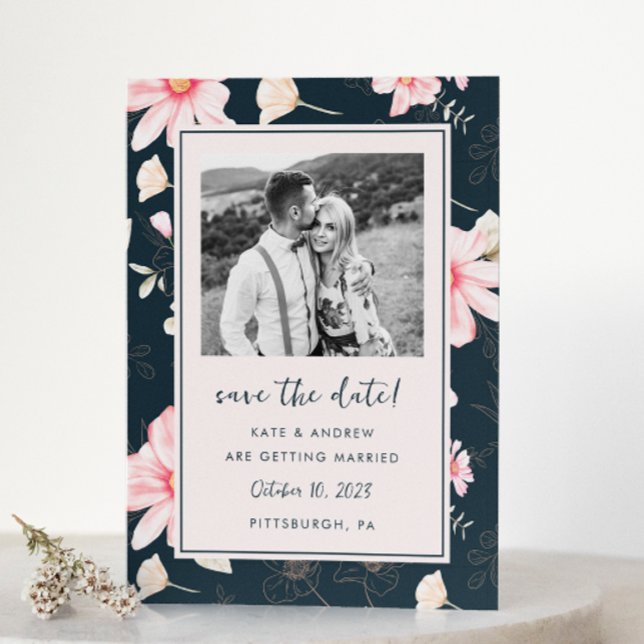 Reserve A Data Chic Blush Floral Blue Wedding Foto Salvar Data (This pretty vintage look pink and blue floral wedding photo save the date features whimsical flowers)