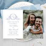 Reserve A Data Clássico, Foto Azul Monograma Casamento Salvar A D<br><div class="desc">Anuncie sua data de casamento com este casamento impressionante, salve o cartão de data com duas seções na frente, ao fino monograma botânico desenhado à esquerda, que delineia elegantemente as iniciais de casais em tons azuis com seus nomes, data de casamento e detalhes de localização e à direita com a...</div>