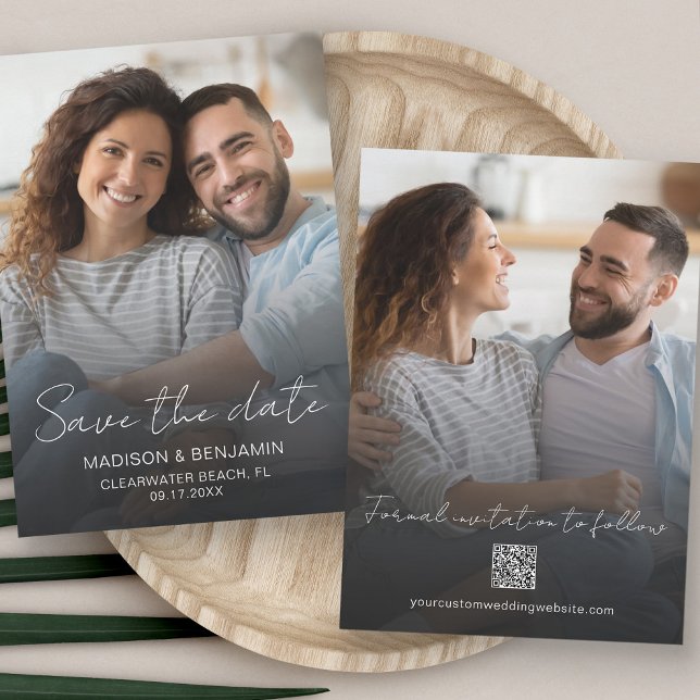 Reserve A Data Código QR de Foto para Casamento Moderno (Simple Elegant Modern Photo QR Code Wedding Save The Date)