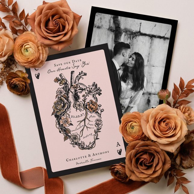 Reserve A Data Coração Anatômico Floral de Halloween Gótico Foto (Gothic Halloween Floral Anatomical Heart Photo Save The Date)