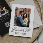 Reserve A Data Duas fotos de roteiro moderno e elegante<br><div class="desc">Este elegante "save the date" apresenta um script inspirado no estilo retrô "save the date" sob uma única foto em um fundo bege, juntamente com um texto personalizado simples. A parte de trás deste "save the date" moderno tem uma faixa preta coordenada juntamente com uma foto horizontal, espaço para uma...</div>