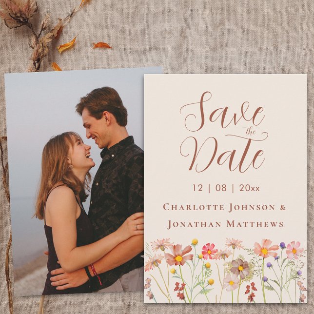 Reserve A Data Elegante Casamento de Foto de Flor Silvestre Boho (Boho chic Wildflower meadow fall floral photo Wedding save the date card elegant script)
