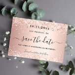 Reserve A Data Faíscas de rosa dourado de Quinceanera<br><div class="desc">A Save the Date for a Quinceañera,  15 festa de aniversário. Um fundo rosa de ouro decorado com falso brilho,  faíscas. Personalize e adicione uma data e nome/idade. O texto: Salvar a Data é gravado com um script de estilo com letra de tendência grande com alternâncias.</div>