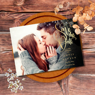 Reserve A Data Flocos de Neve de Inverno Elegante Script Dourado