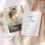 Reserve A Data Foto e texto elegantes | Casamento<br><div class="desc">Um elegante salvando o anúncio do casamento de fotos. Esta opção para salvar o cartão de data apresenta uma fonte de script elegante com uma foto. Todo o texto na parte frontal e traseira do cartão pode ser personalizado com qualquer texto de sua escolha.</div>