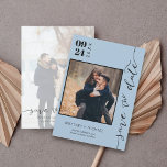 Reserve A Data Foto manuscrita moderna para salvar a Cinza com pó<br><div class="desc">Apresentando nossa Foto Moderna Manuscrita Salve a Data - uma peça que realmente ressoa com sua única história de amor. Este "save-the-date" combina o charme da fonte escrita à mão com a conveniência da design moderna,  apresentando um apelo elegante,  mas íntimo,  que certamente encantará seus convidados.</div>