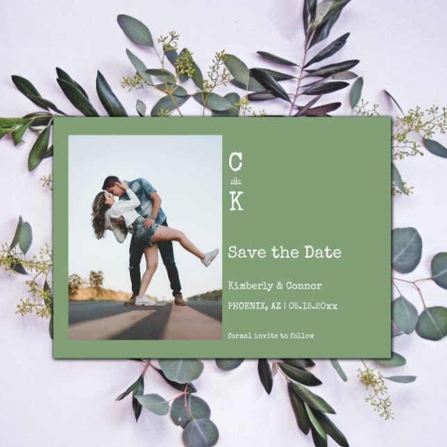 Reserve A Data Foto Monograma Minimalista Verde Musgo (Moss Green Minimalist Monogram Photo Save the Date)