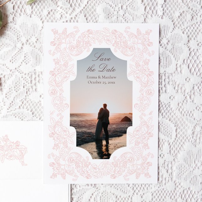 Reserve A Data Foto Romântica Vitoriana Rosa Bege (Romantic photo save the date card with victorian botanical ornament illustrations in blush pink)