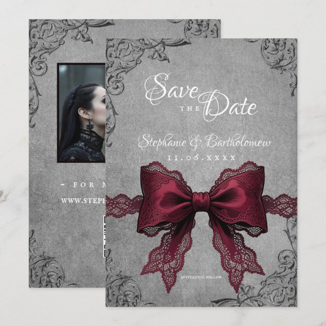 Reserve A Data Gothic Coquette Burgundy Bow Photo Save The Date (Frente/Verso)