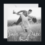 Reserve A Data Gráfico Rustic Antler | White Save the Date (Salva<br><div class="desc">Personalize este cartão de convite quadrado com as suas fotografias e informações pessoais favoritas.</div>