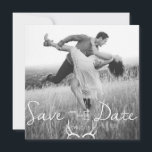 Reserve A Data Gráfico Rustic Antler | White Save the Date (Salva<br><div class="desc">Personalize este cartão de convite quadrado com as suas fotografias e informações pessoais favoritas.</div>