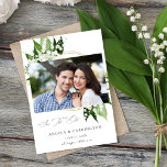 Reserve A Data Lily do Vale Floral Salve a Foto da Data<br><div class="desc">Entusiasmados e prontos para comemorar seu casamento ou festa com sua Lily do Vale White Floral Foto Salve o Cartão de Data.</div>