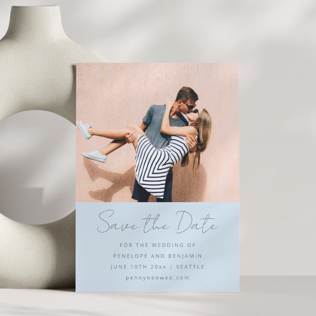 Reserve A Data Modern Handwritten Soft Blue Wedding Photo (Criador carregado)