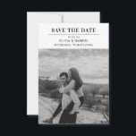 Reserve A Data Moderno Minimalista Preto e Branco Foto Salvar Dat<br><div class="desc">Um simples, clássico, cartão minimalista de Salvar Data com foto é a maneira perfeita de compartilhar suas boas notícias com amigos e familiares. Mostrado em preto e branco, no entanto, você pode facilmente alterar a cor do fundo na ferramenta de design para combinar com a paleta do seu casamento, se...</div>