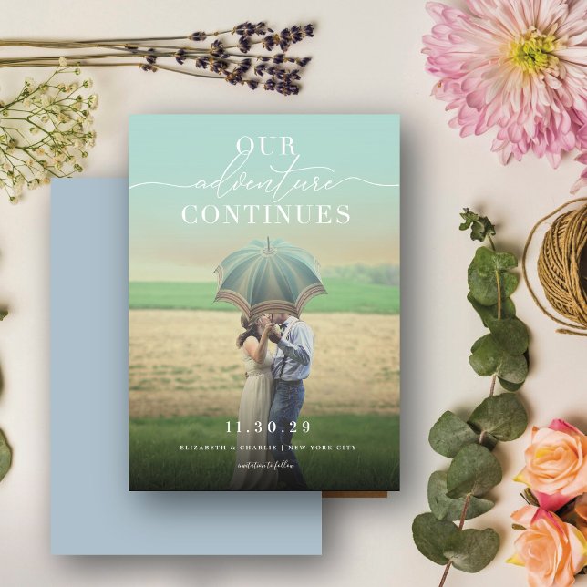 Reserve A Data Nossa Aventura Continua Foto do Script Clássico Ch (Criador carregado)