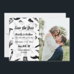 Reserve A Data Padrão de Barreira de Aquarela do bigode Razor Sha<br><div class="desc">Estilize seus convites e cartões de evento com esta tendência e design polido. Ele apresenta um bigode, barbeador e ilustração de barbeiro, desenhado a preto e branco e pintado a aquarela, modelado, impressão que fará com que o papel de qualquer ocasião seja elegante e chique. Esta design está separada de...</div>