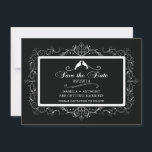 Reserve A Data Pássaros de Amor Preto e Branco Vintage Salve a Da<br><div class="desc">Anúncio de casamento com bela moldura antiga para salvar a data para familiares e amigos. Nosso incrível anúncio apresenta uma bela moldura branca ornamentada antiga com um par de pássaros de amor em um fundo preto contemporâneo. Disponível em nossa loja em muitas cores de casamento modernas e populares.</div>