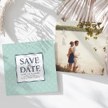 Reserve A Data Pontos Chic | Casa da moeda e Marinho Guardar a da<br><div class="desc">Anuncie o seu casamento em estilo elegante com os nossos cartões salve a data de pontos quentes em marinho clássico e verde-macio. Cartões quadrados exclusivos apresentam os detalhes de seu casamento (nomes, data e local) exibidos no centro em um quadrado branco com "salvar a data" em uma combinação de blocos...</div>