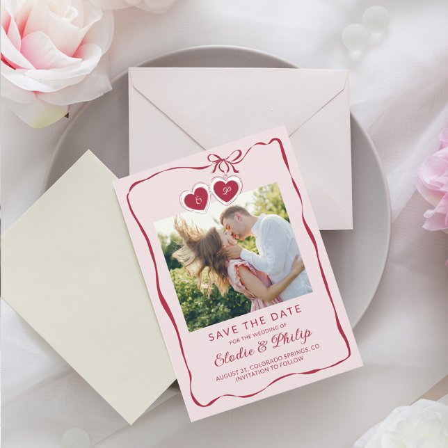 Reserve A Data Red Pink Heart-Shaped Locket Monogram Photo (Criador carregado)