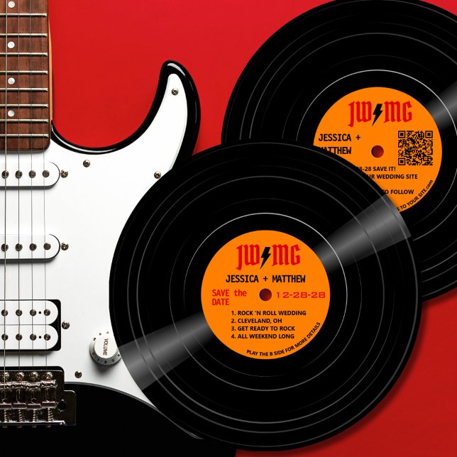 Reserve A Data Registro Monograma Clássico Rock Bolt Salvar a Dat (Rock vinyl record album wedding Save the Date in orange and red with lightning bolt monogram.)
