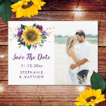 Reserve A Data Rústico Girassol Acende Foto Roxa Salvar Data<br><div class="desc">Estes cartões salve a data apresentam girassol de cor rústica e design floral roxo com luzes de cordas. Eles fazem parte de uma coleção que inclui um cheio de convites para casamento e artigos de papelaria. Personalize-os com o seu próprio texto e fotografia. Visite nossa loja para ver o cheio...</div>