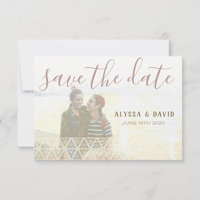 Reserve A Data Triângulos brancos desapontados Foto para salvar a (Frente)