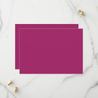 um fundo rosa com um branco