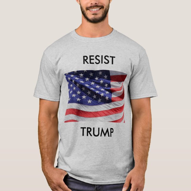 RESISTA o t-shirt do TRUNFO (Frente)