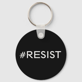 #Resistir, texto branco sobre chaveiro preto