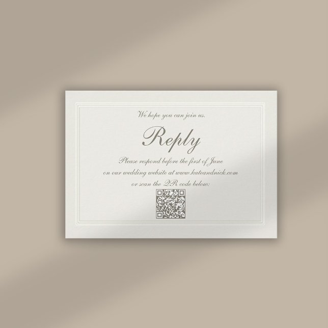 Resposta Casual de QR Elegante Formal Embossed (formal traditional classic wedding reply card qr code faux embossed triple frame ecru ivory)