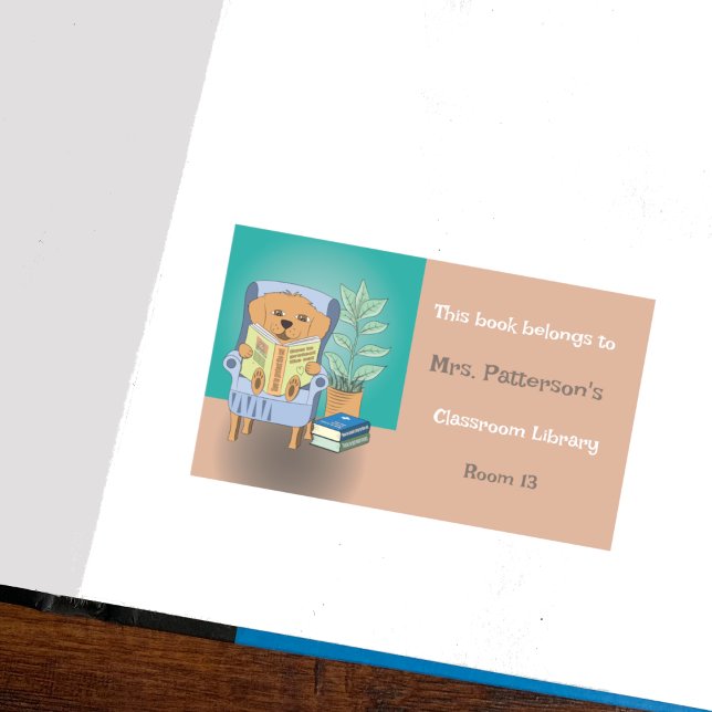 Retangular Adesivo de Biblioteca de Sala de Aula com Cachorro (Cute personalized classroom library sticker with teacher's name and room number .)