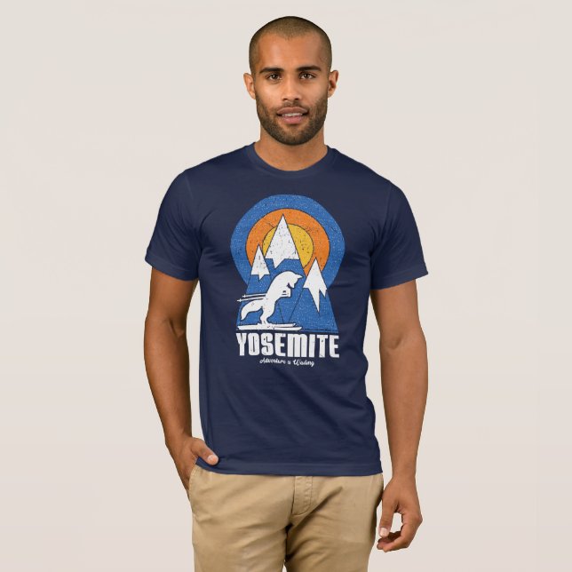 Retro Yosemite Ski White Fox T-Shirt (Frente Completa)
