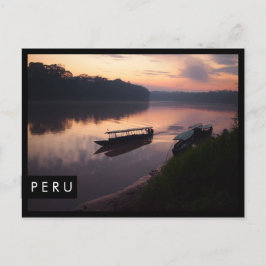Rio na floresta tropical do Peru cartão postal de