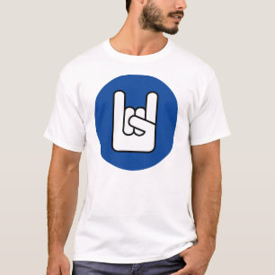 rocha na camisa do azul da mão da rocha