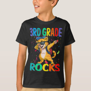 Rochas do 3º ano de volta à camiseta escolar