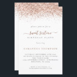 Rosa de Orçamento Dourado Glitter Doce 16 Convite<br><div class="desc">Rosa de orçamento Dourado Glitter Doce 16 Aniversário Convidado. Um tamanho maior de 5, 5" x 8, 5" a um preço orçamentário, em um STOCK CARD SEMI GLOSS de 110 lb, excelente de convites, aproximadamente na mesma espessura de um cartão postal, ou um estoque LINEN elegante de 110 lb -...</div>