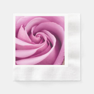 Rosa dobrado à perfeição - guardanapo de papel