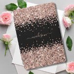 Rosa Dourado - Nome do Sparkle Cor-de-rosa-claro<br><div class="desc">Rosa Dourado - Nome de cintilação rosa esfarelado IPad Pro Cobrir: Capas de telefone e Cobrir brilhantes de chich elegante. Personalize com seu nome,  monograma,  inicial ou texto. Você pode alterar a cor do texto e o estilo da fonte usando a opção personalizá-lo.</div>