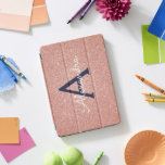 Rosa Rosa Rosa Rosa Dourada Marinho Azul Brilhante<br><div class="desc">Rosa rosa rosa rosa Dourada e Marinho Blue Faux Glitter e Sparkle Elegant Monograma Case. Esse caso pode ser personalizado para incluir seu nome inicial e próprio.</div>