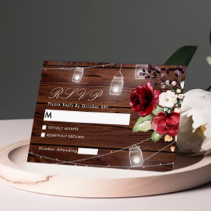 Rosa vermelha Flores Rustic Wood Weding RSVP Card