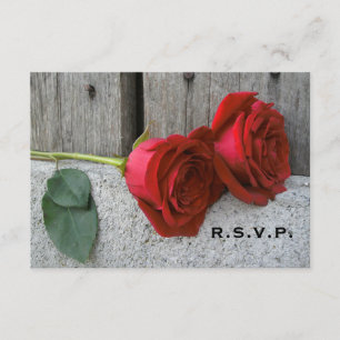 Rosas vermelhas & celeiro RSVP Wedding de madeira