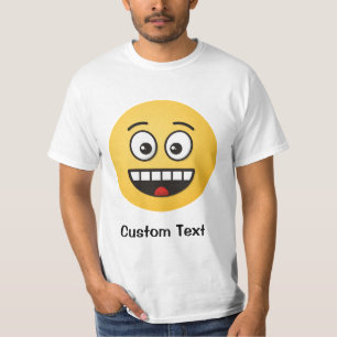 Rosto sorridente com T-Shirt Aberto